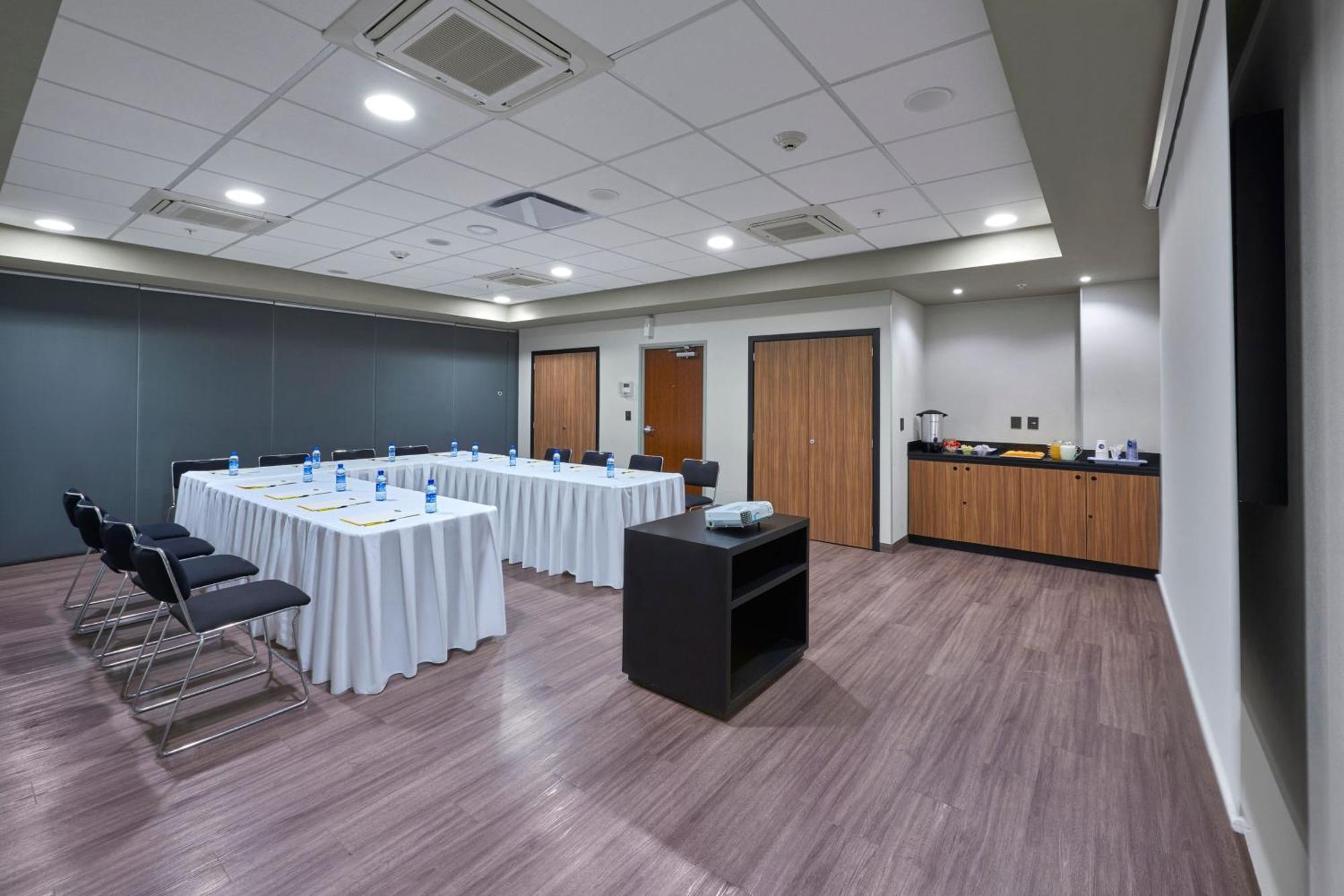 City Express By Marriott Reynosa Aeropuerto מראה חיצוני תמונה